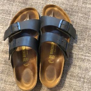 Birkenstock’s Black Leather Size 39